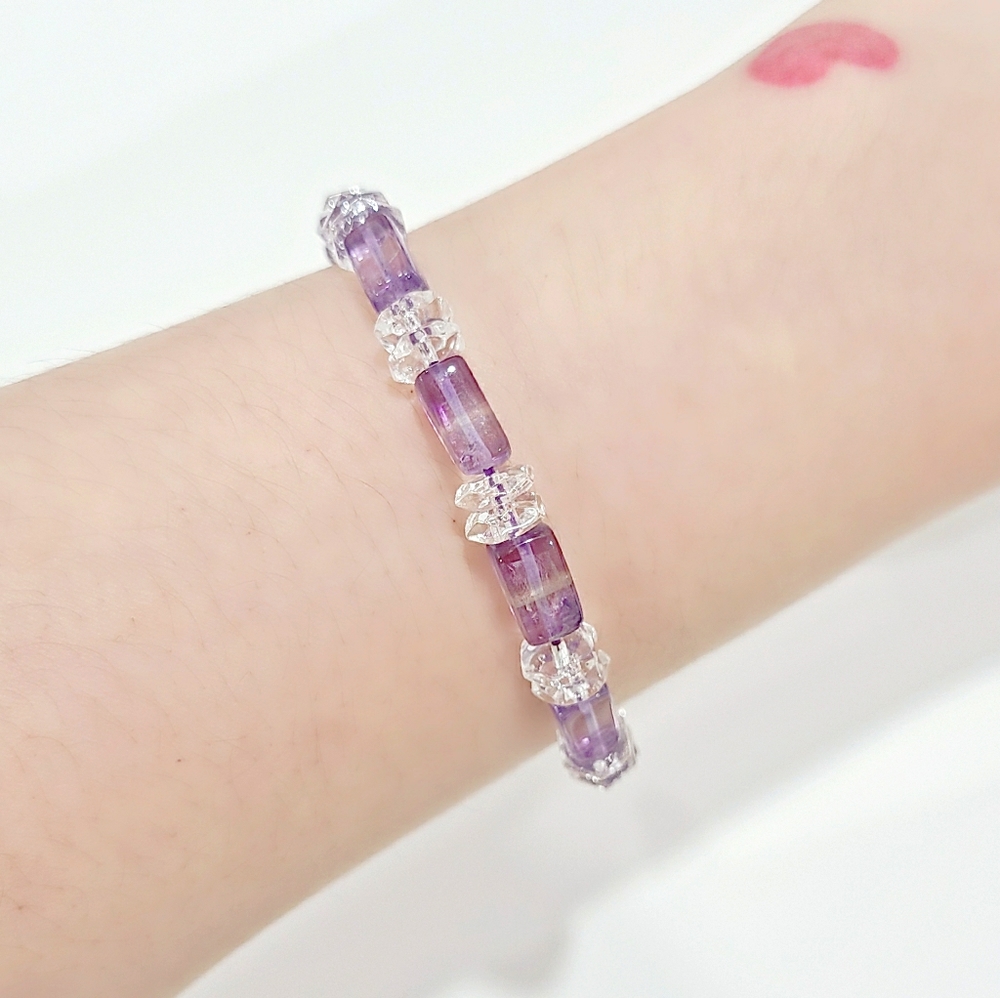 Purple clear Crystal stretched bracelet